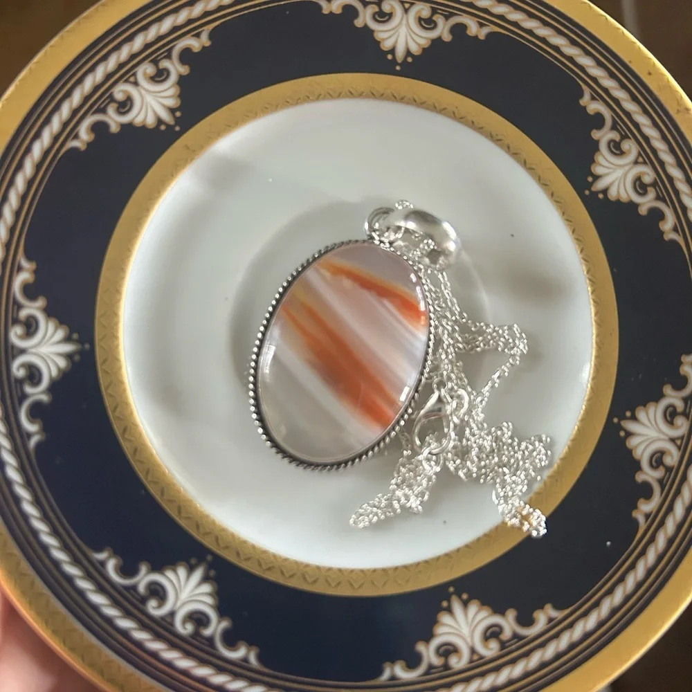 Vintage Sterling Silver Natural Agate Pendant Necklace